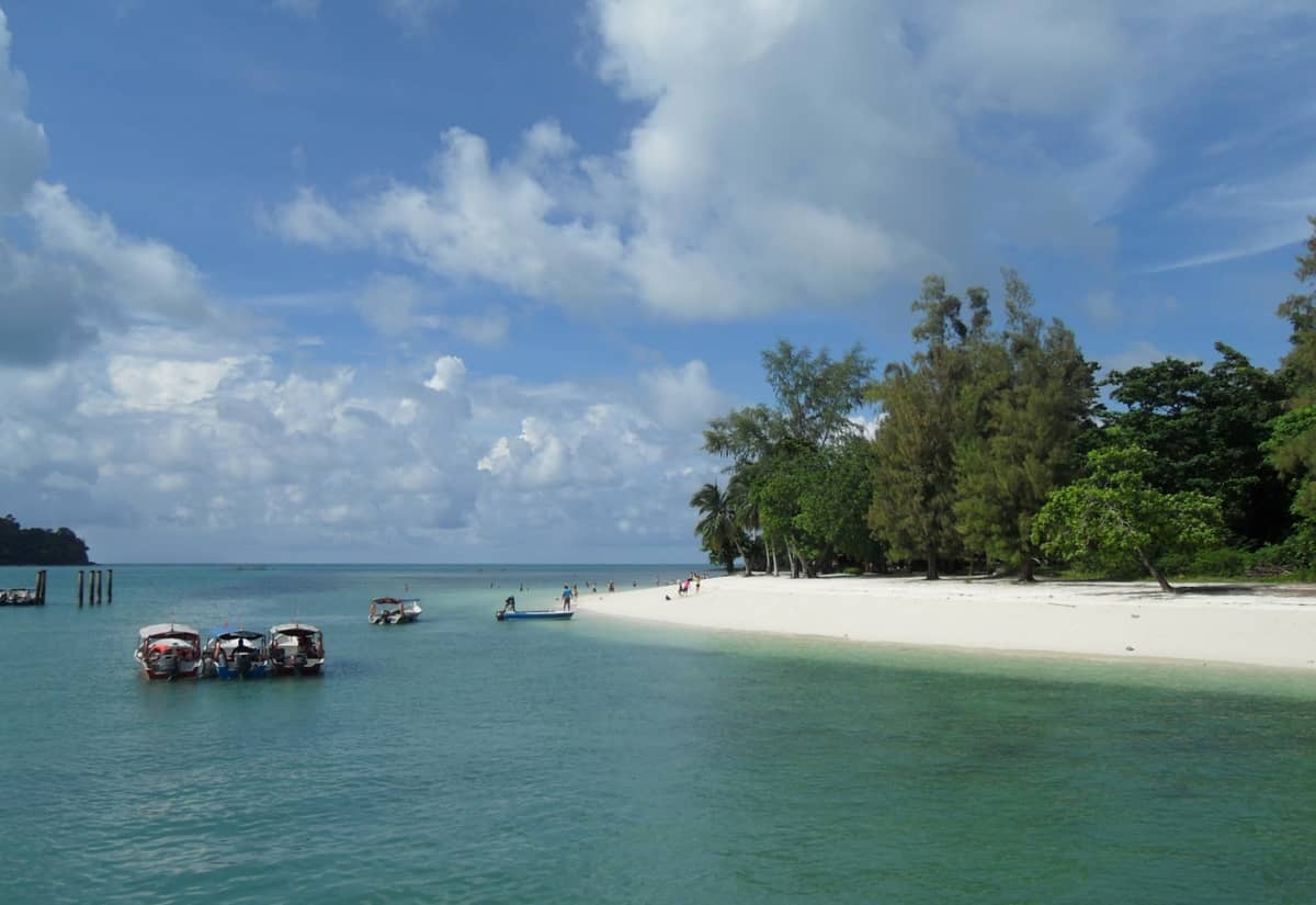 哈哈哈，Strikingly 开始接入外包了