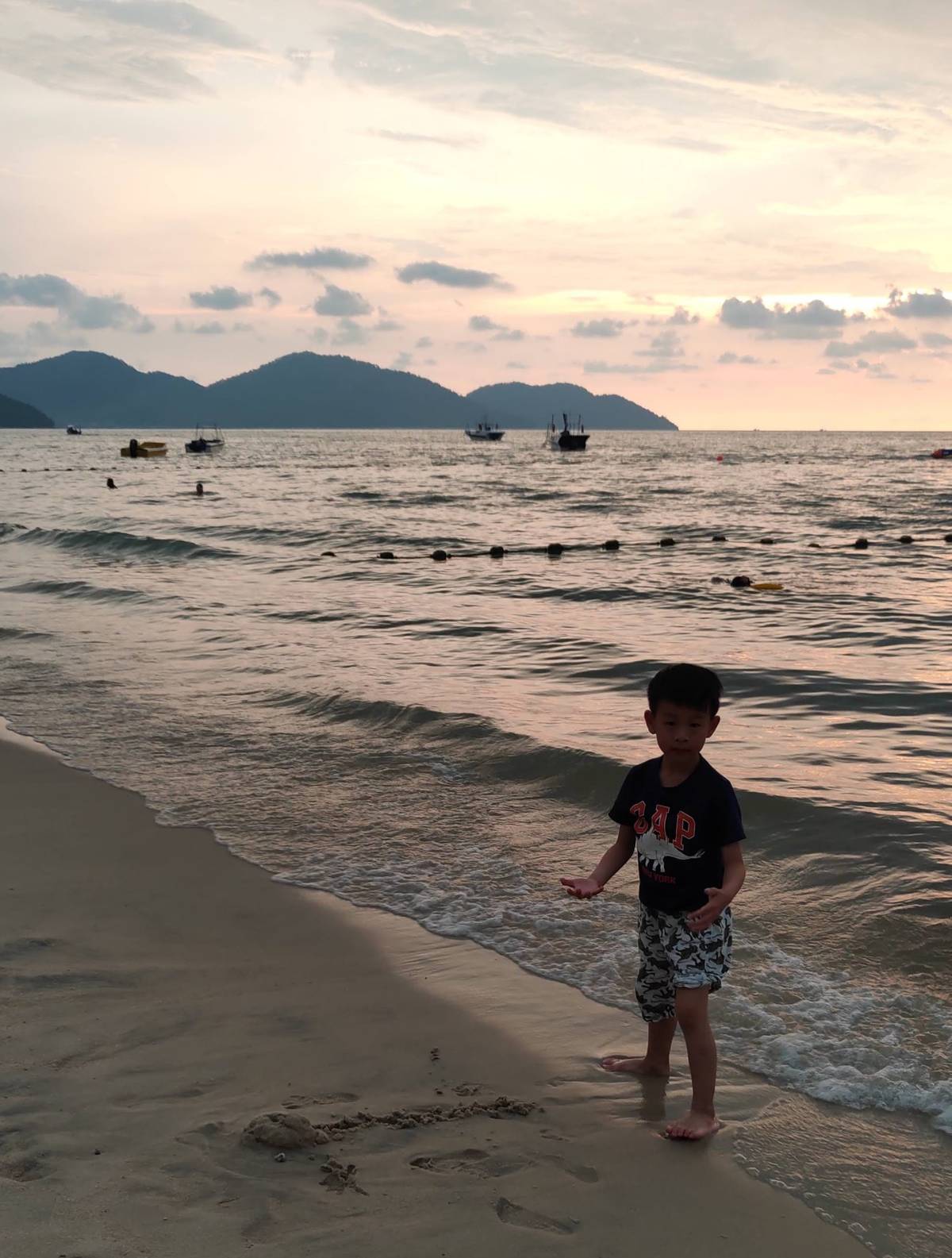 MongoDB 实现多表联查并更新数据